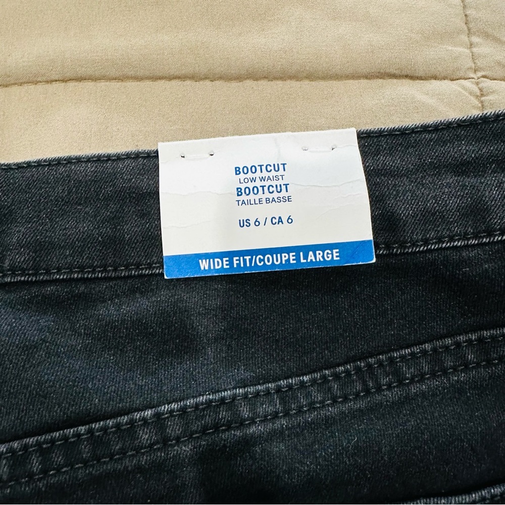 H&M Bootcut Black Jeans. Women’s Size 6 - Picture 3 of 5